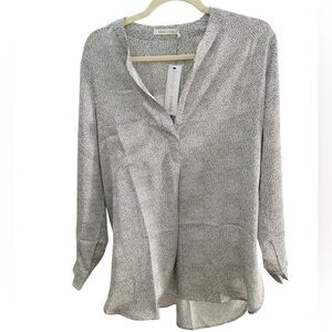 NWT Bishop + Young V Neck Blouse